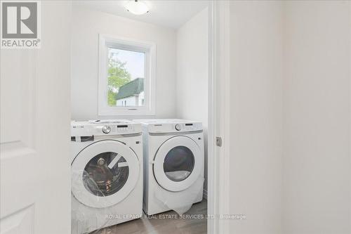 31 - 143 Elgin Street N, Cambridge, ON - Indoor Photo Showing Laundry Room