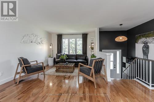 6 Watsons Lane, Hamilton, ON - Indoor Photo Showing Living Room