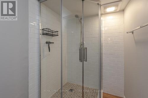 6 Watsons Lane, Hamilton, ON - Indoor Photo Showing Bathroom