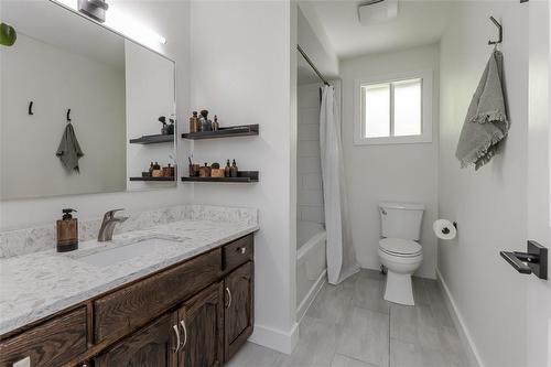 6 Watsons Lane, Hamilton, ON - Indoor Photo Showing Bathroom