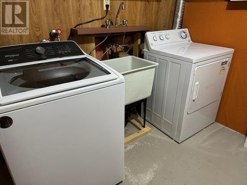 407 Centennial Drive, Mackenzie, BC - Indoor Photo Showing Laundry Room
