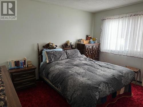 407 Centennial Drive, Mackenzie, BC - Indoor Photo Showing Bedroom
