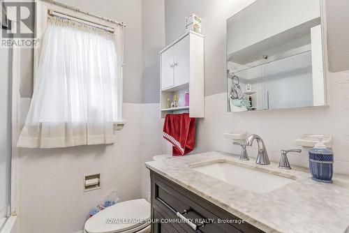 78 Brock Street, Kitchener, ON - Indoor Photo Showing Bathroom