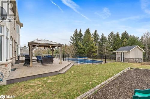 39 Leader Court, Hillsburgh, ON - Outdoor With In Ground Pool With Backyard