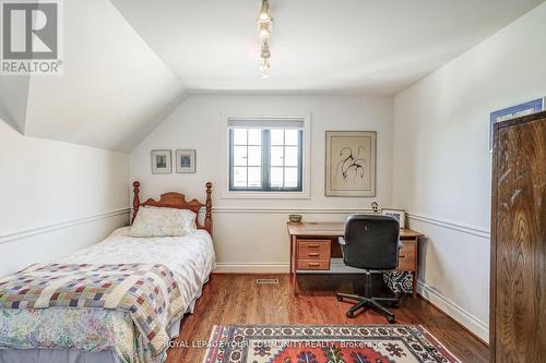 4 Meadow Heights Court, Vaughan, ON - Indoor Photo Showing Bedroom