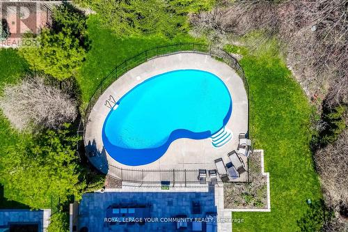 4 Meadow Heights Court, Vaughan, ON - Outdoor With In Ground Pool With Backyard