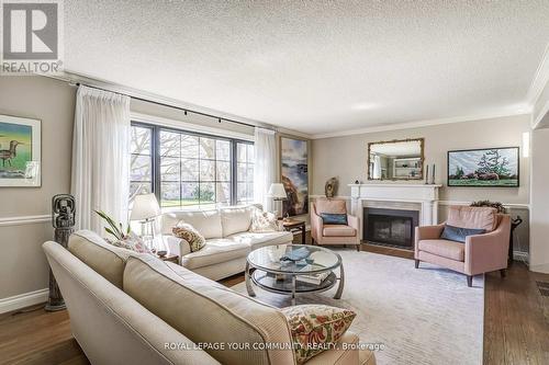4 Meadow Heights Court, Vaughan, ON - Indoor Photo Showing Living Room With Fireplace