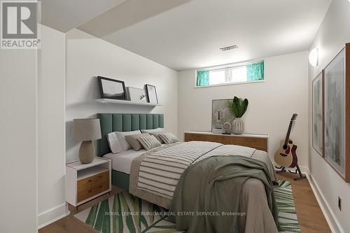 2388 Cyprus Avenue, Burlington, ON - Indoor Photo Showing Bedroom