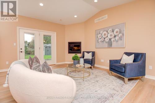 37 Forest Drive, Brighton, ON - Indoor Photo Showing Living Room