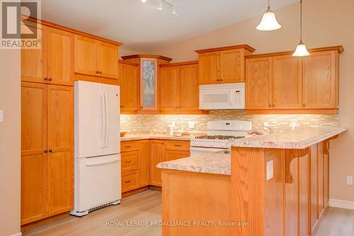 37 Forest Drive, Brighton, ON - Indoor Photo Showing Kitchen