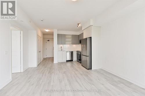 603 - 4655 Metcalfe Avenue, Mississauga, ON - Indoor Photo Showing Kitchen