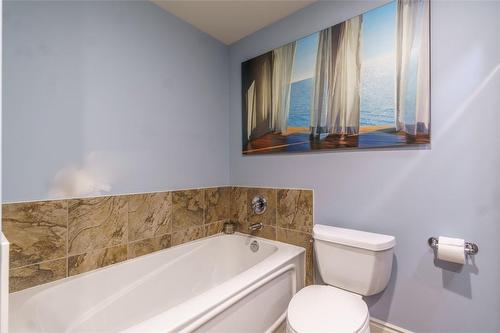 1477 Lakeshore Road|Unit #903, Burlington, ON - Indoor Photo Showing Bathroom