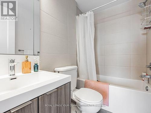 1402 - 101 Erskine Avenue, Toronto, ON - Indoor Photo Showing Bathroom