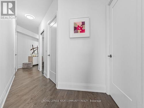1402 - 101 Erskine Avenue, Toronto, ON - Indoor Photo Showing Other Room