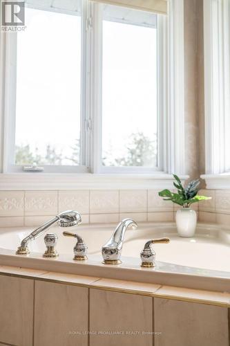 39 Yuill Crescent, Prince Edward County, ON - Indoor Photo Showing Bathroom