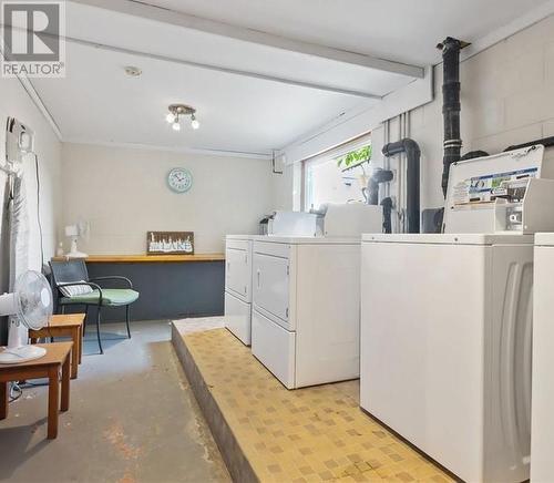 155 Mccrearys Beach Road Unit#Wlh623, Perth, ON - Indoor Photo Showing Laundry Room