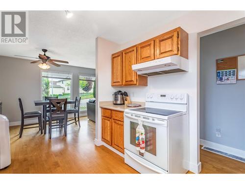 3810 Commonage Crescent, Vernon, BC - Indoor Photo Showing Kitchen