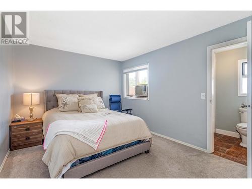 3810 Commonage Crescent, Vernon, BC - Indoor Photo Showing Bedroom