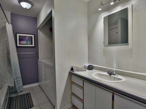 Dwelling - 621  - 625 Rue Lalande, Longueuil (Le Vieux-Longueuil), QC - Indoor Photo Showing Bathroom