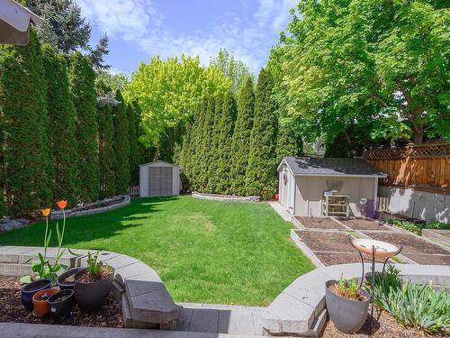 1966 Manning Crt, Kamloops, BC - Outdoor With Backyard