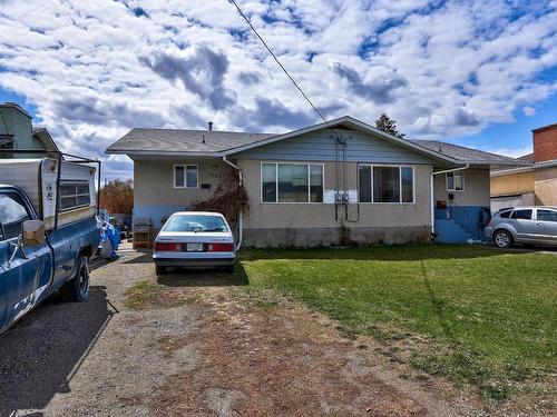 1057/1059 Lethbridge Ave, Kamloops, BC - Outdoor