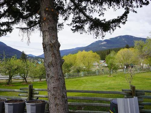 1706 Frontage Road, Clinton, BC - Outdoor With View