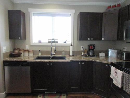 2544 Corkle Street, Merritt, BC - Indoor Photo Showing Kitchen With Double Sink