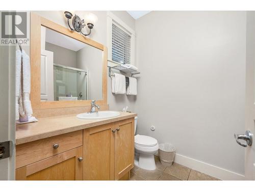 251 Predator Ridge Drive Unit# 12, Vernon, BC - Indoor Photo Showing Bathroom