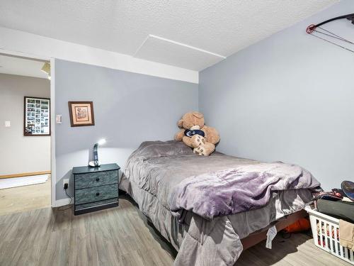 960 Augusta Court, Kelowna, BC - Indoor Photo Showing Bedroom