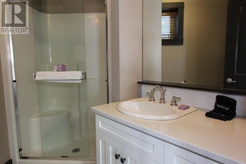 272 Chicopee Road Unit# 14B, Vernon, BC - Indoor Photo Showing Bathroom