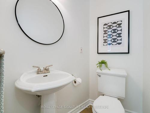 12 Clareville Cres, Toronto, ON - Indoor Photo Showing Bathroom