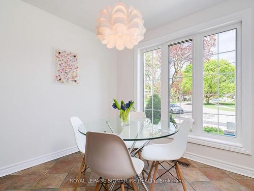 12 Clareville Cres, Toronto, ON - Indoor Photo Showing Dining Room