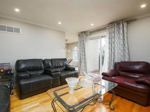 Salle familiale - 1069 Rue Des Crocus, Laval (Sainte-Dorothée), QC - Indoor Photo Showing Living Room