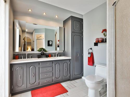 Ensuite bathroom - 778 Rue De Ville-Marie, Longueuil (Le Vieux-Longueuil), QC - Indoor Photo Showing Bathroom