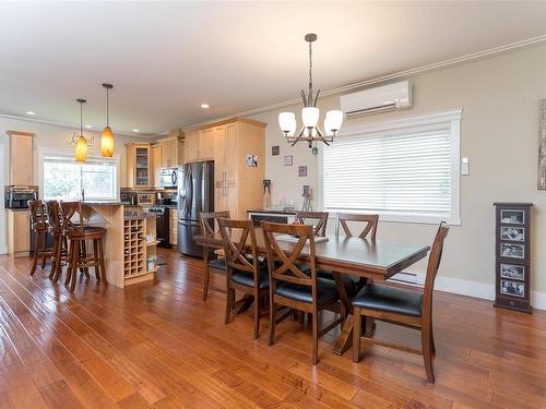 942 Arngask Ave, Langford, BC - Indoor Photo Showing Dining Room