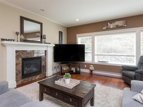 942 Arngask Ave, Langford, BC - Indoor Photo Showing Living Room With Fireplace