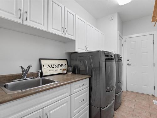 23 Trill Dr, Parksville, BC - Indoor Photo Showing Laundry Room