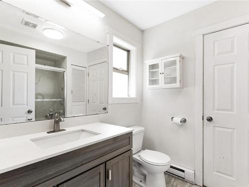 1290 Middlegate Rd, Errington, BC - Indoor Photo Showing Bathroom
