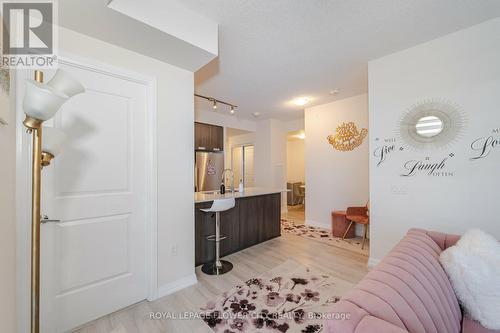 709 - 65 Watergarden Drive, Mississauga (Hurontario), ON - Indoor