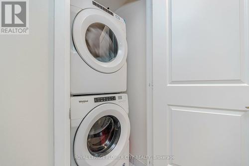 709 - 65 Watergarden Drive, Mississauga, ON - Indoor Photo Showing Laundry Room