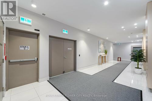 709 - 65 Watergarden Drive, Mississauga, ON - Indoor Photo Showing Other Room