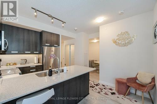 709 - 65 Watergarden Drive, Mississauga (Hurontario), ON - Indoor Photo Showing Kitchen With Double Sink With Upgraded Kitchen