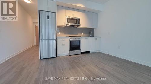 307 - 1195 The Queensway, Toronto, ON - Indoor Photo Showing Kitchen