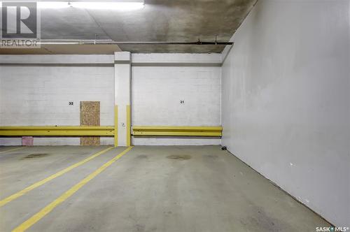 608 1867 Hamilton Street, Regina, SK - Indoor Photo Showing Garage