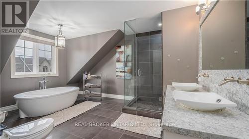 12 - 60 Dufferin Avenue, Brantford, ON - Indoor Photo Showing Bathroom
