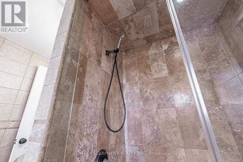 680 Rexford Drive, Hamilton, ON - Indoor Photo Showing Bathroom