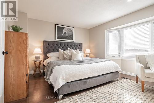 680 Rexford Drive, Hamilton, ON - Indoor Photo Showing Bedroom