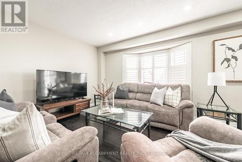 680 Rexford Drive, Hamilton, ON - Indoor Photo Showing Living Room