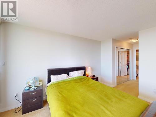 703 6659 Southoaks Crescent, Burnaby, BC - Indoor Photo Showing Bedroom