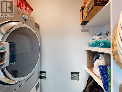 703 6659 Southoaks Crescent, Burnaby, BC - Indoor Photo Showing Laundry Room